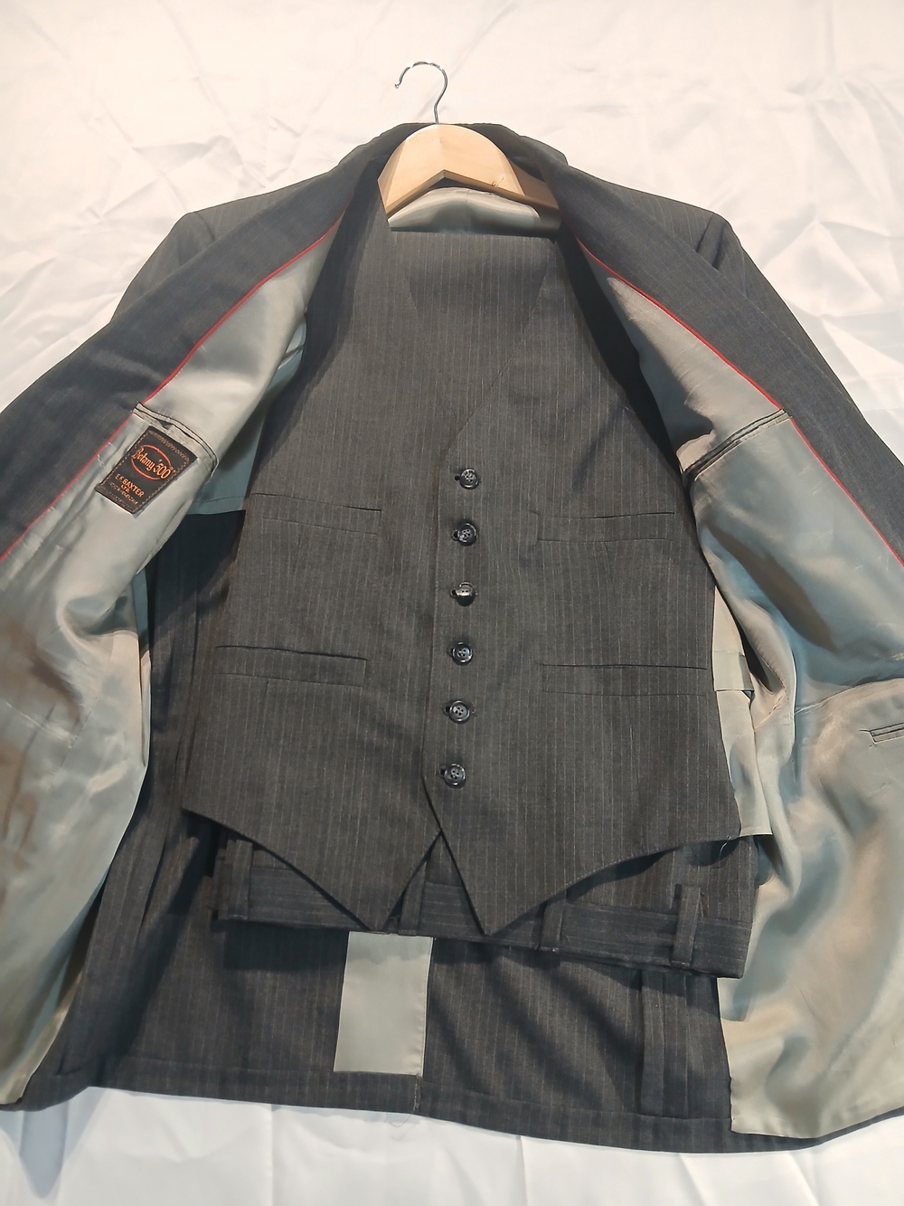 Vintage Botany 500 Grey 3 Piece Suit 38R